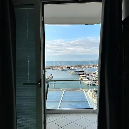 Il Mare Fuori Bed & Breakfast